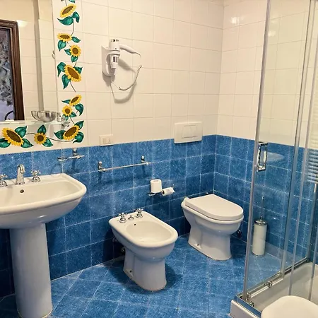 Luxury Corte Dei Nobili 2* Λούκα